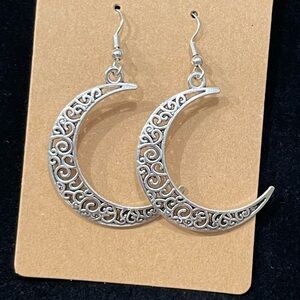 Silver Crescent Moon Earrings